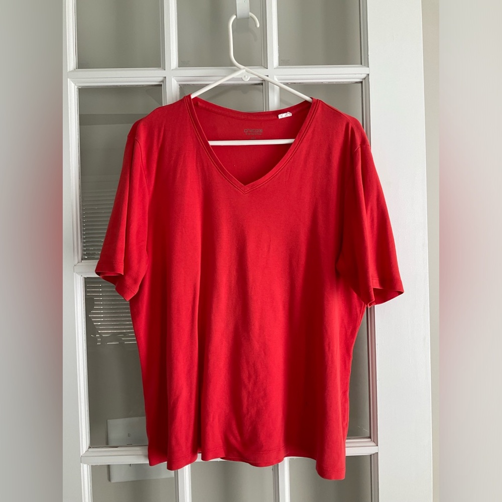 Chico’s v-neck tee 3 EUC
